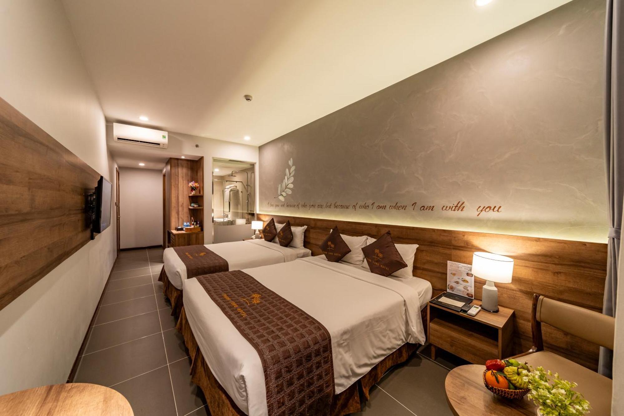Thanh Long Hotel - Bach Dang Хошимин Экстерьер фото