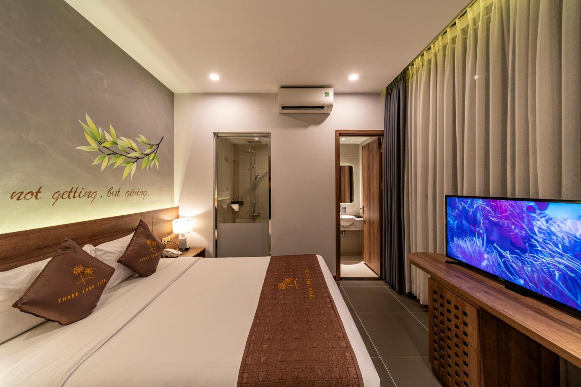 Thanh Long Hotel - Bach Dang Хошимин Экстерьер фото