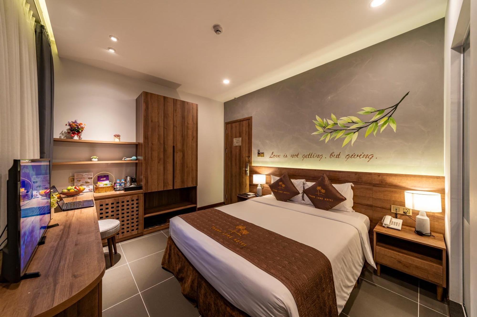 Thanh Long Hotel - Bach Dang Хошимин Экстерьер фото