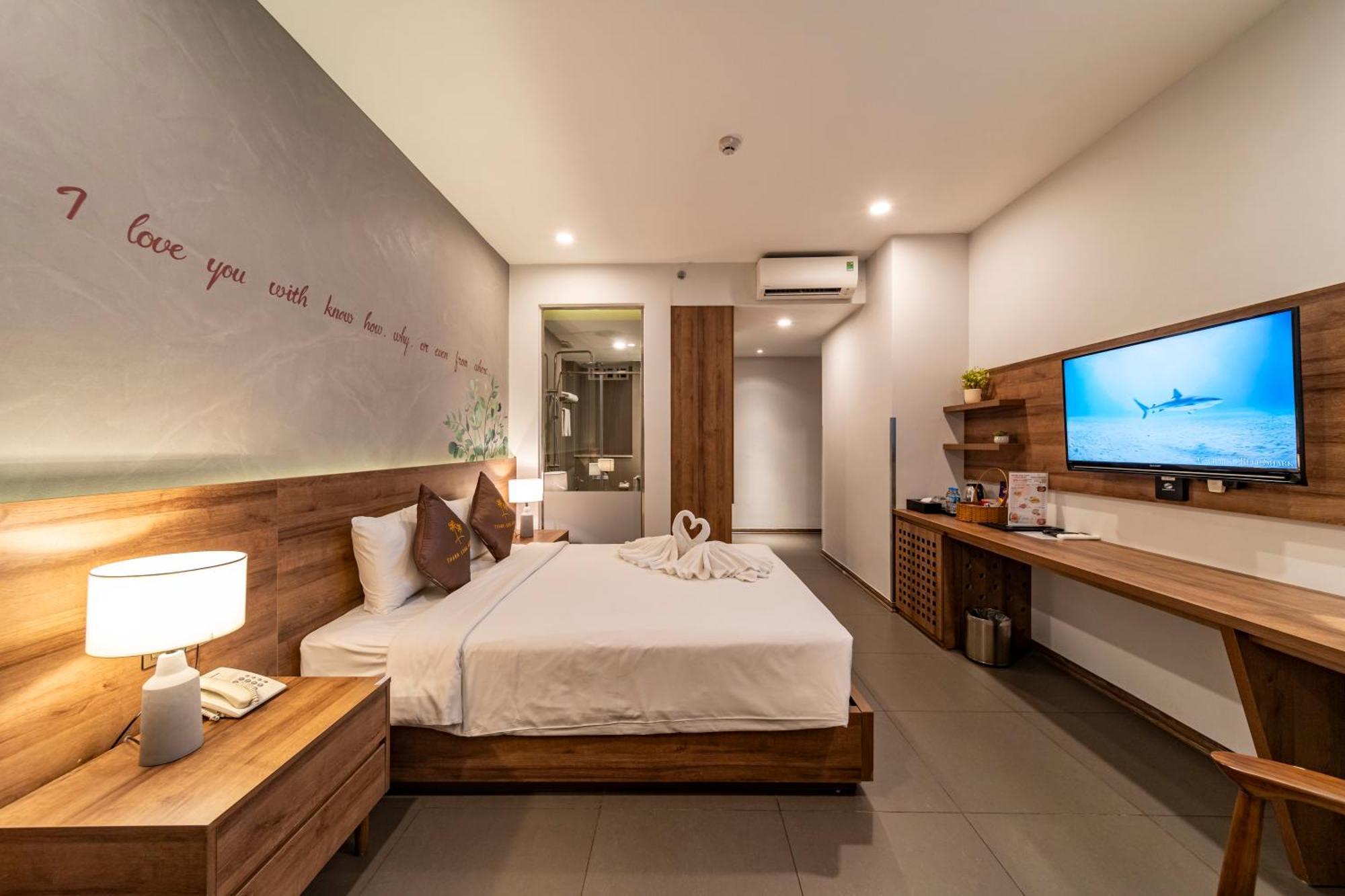 Thanh Long Hotel - Bach Dang Хошимин Экстерьер фото