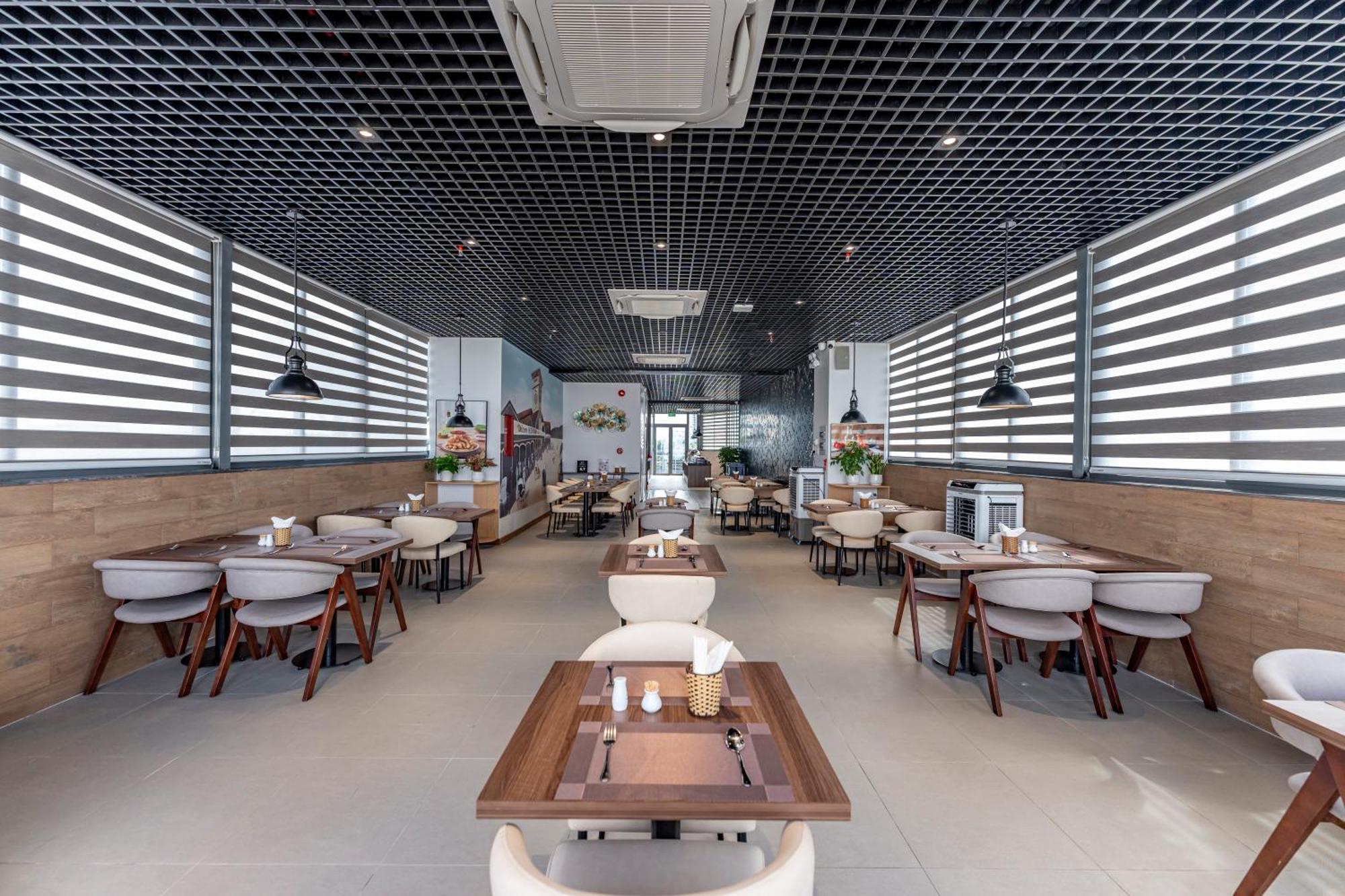Thanh Long Hotel - Bach Dang Хошимин Экстерьер фото